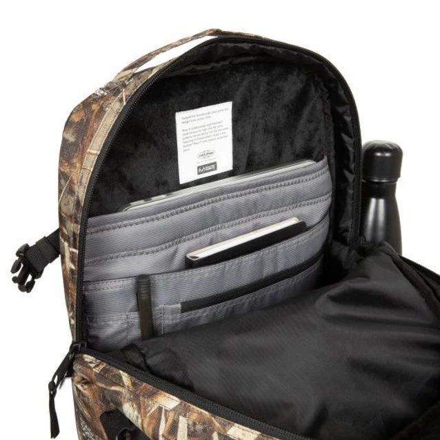 Eastpak Tecum Real Tree Camo -Medium - Image 2